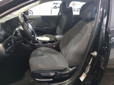 2025 Kia K4 - Photo 10