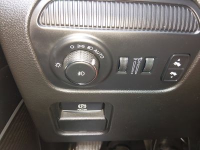 2024 Jeep Wagoneer - Photo 13