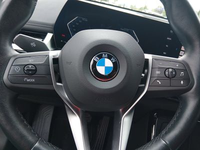 2025 BMW X1 - Photo 12