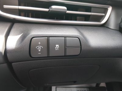 2024 Hyundai Elantra - Photo 13