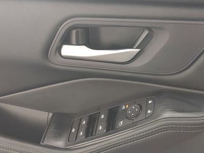 2024 Nissan Rogue - Photo 17