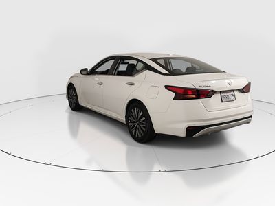 2025 Nissan Altima - Photo 5