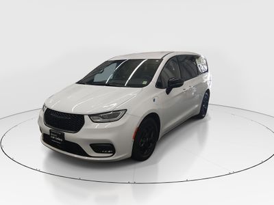 2024 Chrysler Pacifica - Photo 3