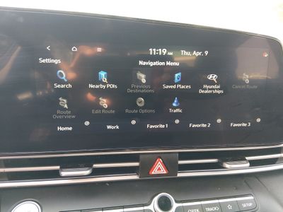 2025 Hyundai Elantra — photo 17 view