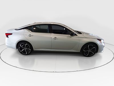 2024 Nissan Altima - Photo 8