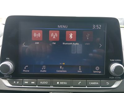 2024 Nissan Altima — photo 17 view