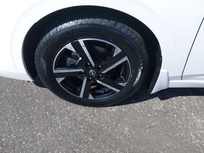 2024 Nissan Sentra - Photo 10