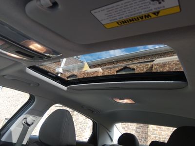 2025 Hyundai Elantra - Photo 19