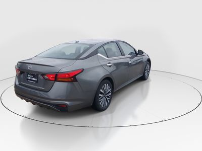 2025 Nissan Altima — photo 7 view