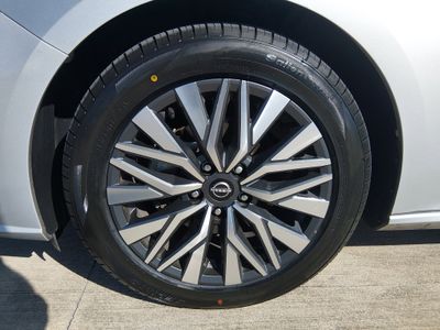 2024 Nissan Altima - Photo 10