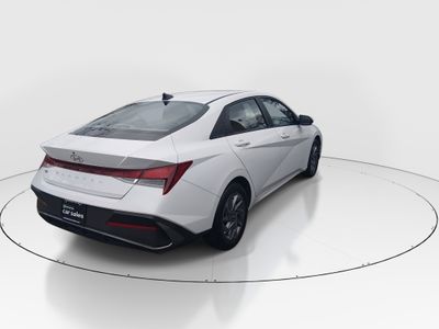 2024 Hyundai Elantra - Photo 7
