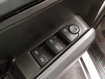 2025 Chevrolet Colorado — photo 21 view