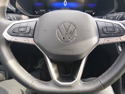 2024 Volkswagen Taos - Photo 12