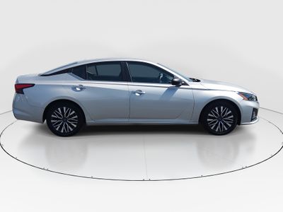 2024 Nissan Altima - Photo 8