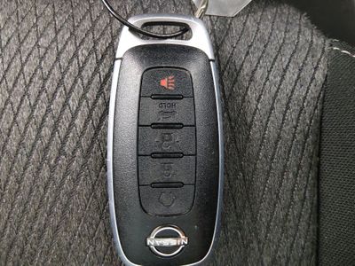 2025 Nissan Rogue - Photo 15