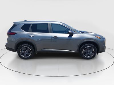 2025 Nissan Rogue - Photo 8