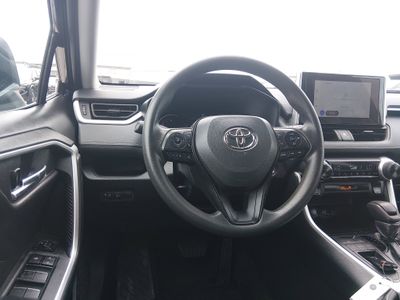 2024 Toyota RAV4 - Photo 17