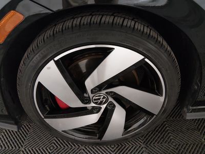 2024 Volkswagen Golf GTI - Photo 10