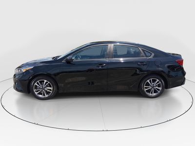 2023 Kia Forte - Photo 4