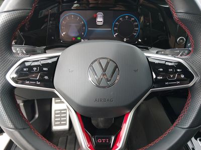 2024 Volkswagen Golf GTI - Photo 12