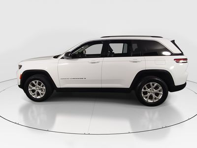 2023 Jeep Grand Cherokee - Photo 4