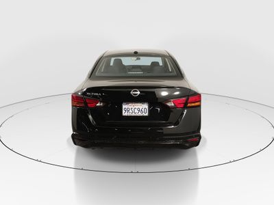 2025 Nissan Altima - Photo 6