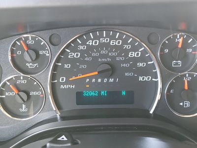 2025 Chevrolet Express 15 Passenger - Photo 14