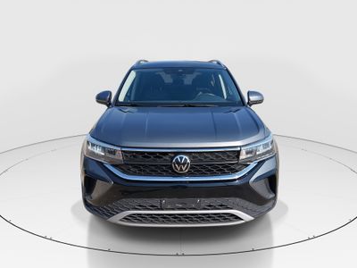 2024 Volkswagen Taos - Photo 2