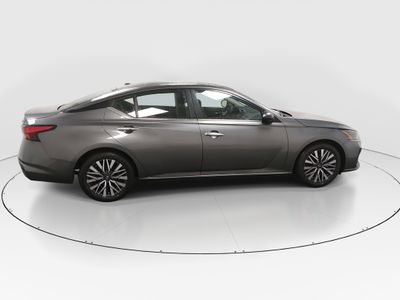2024 Nissan Altima - Photo 8