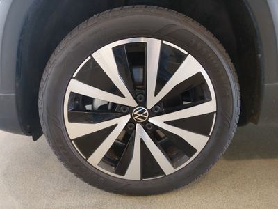 2024 Volkswagen Taos - Photo 10