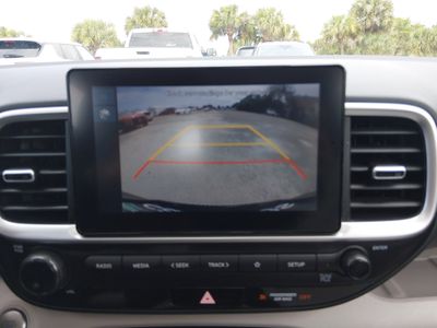 2025 Hyundai Venue - Photo 16