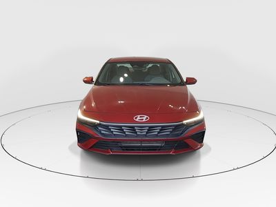 2024 Hyundai Elantra - Photo 2