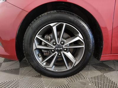 2023 Kia Forte - Photo 10