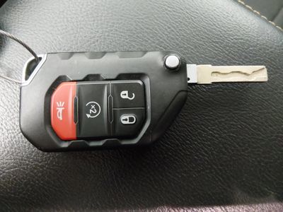 2025 Jeep Wrangler - Photo 15