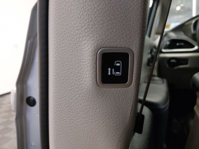 2024 Chrysler Pacifica - Photo 30
