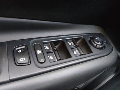 2023 Jeep Renegade - Photo 18