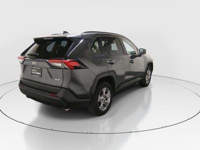 2025 Toyota RAV4 - Photo 7