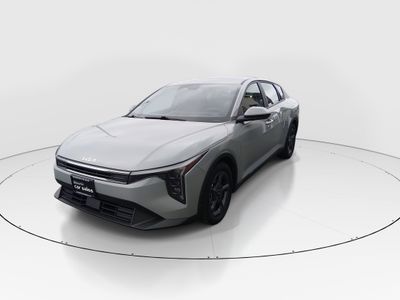 2025 Kia K4 - Photo 3