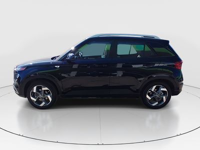 2025 Hyundai Venue - Photo 4
