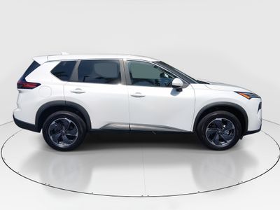 2024 Nissan Rogue — photo 8 view