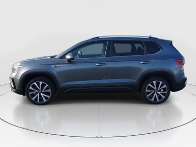 2024 Volkswagen Taos - Photo 4