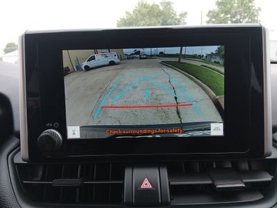 2024 Toyota RAV4 - Photo 16