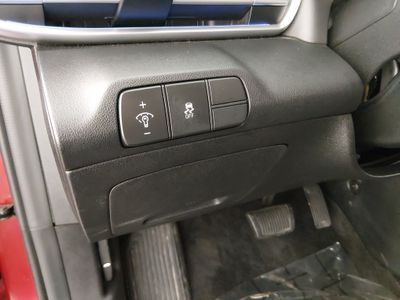 2024 Hyundai Elantra — photo 13 view