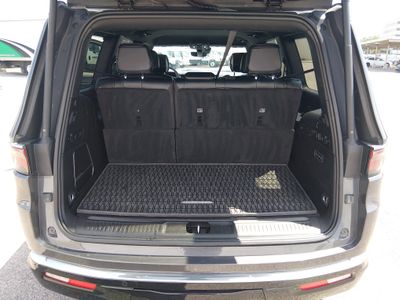 2024 Jeep Wagoneer - Photo 11