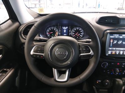 2023 Jeep Renegade - Photo 12