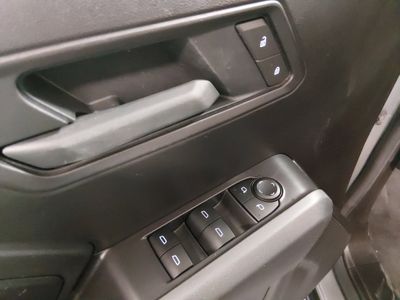 2025 Chevrolet Colorado - Photo 21