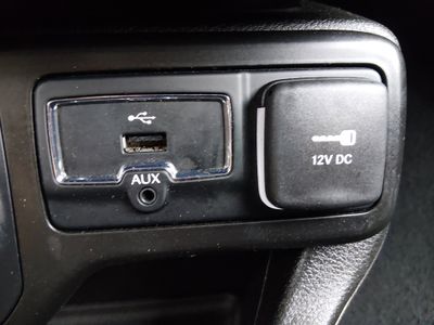 2023 Jeep Renegade - Photo 19