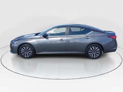 2025 Nissan Altima - Photo 4