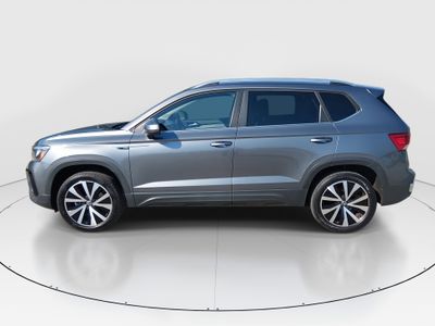 2024 Volkswagen Taos - Photo 4