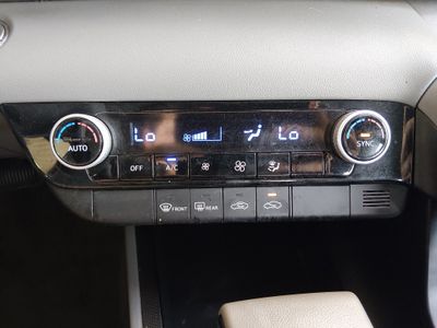 2023 Hyundai Elantra - Photo 19